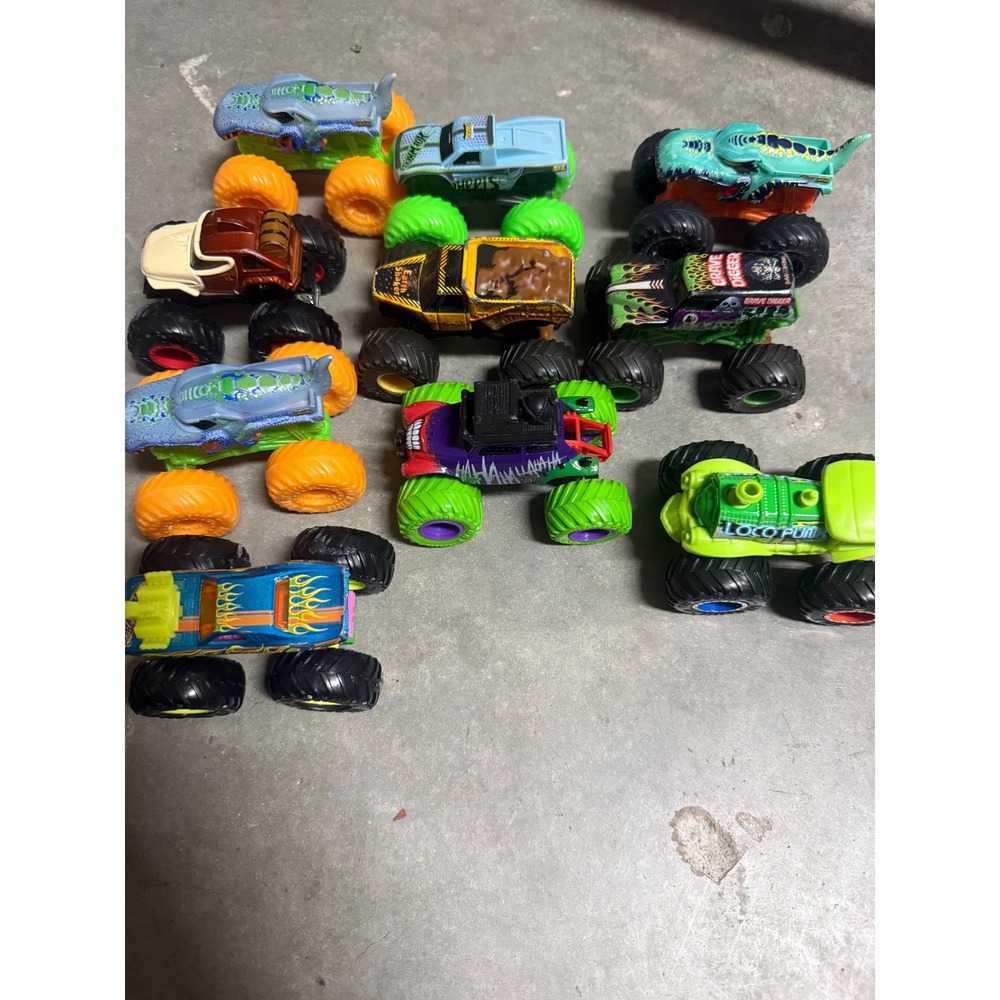 Hot Wheels Monster Jam Truck Lot Grave Digger Earth Shaker Loco Punk 1:64 Scale